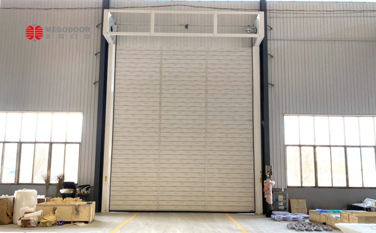 南京工業硬質快速卷簾門:高效、安全、智能縮略圖 南京工業硬質快速卷簾門:高效、安全、智能縮略圖