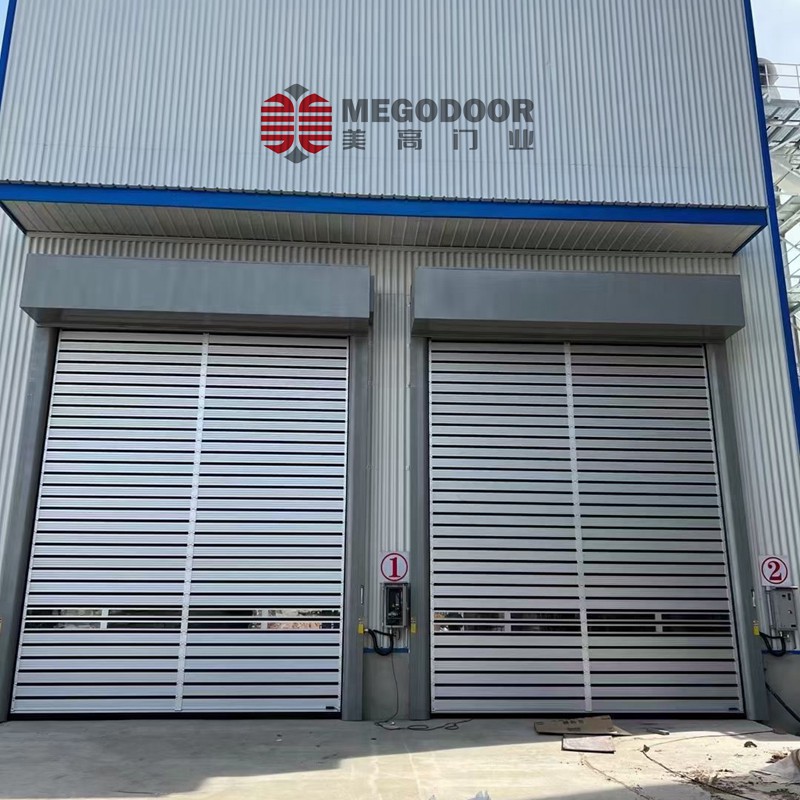 南京工業(yè)硬質(zhì)快速卷簾門(mén)：高效、安全、智能插圖